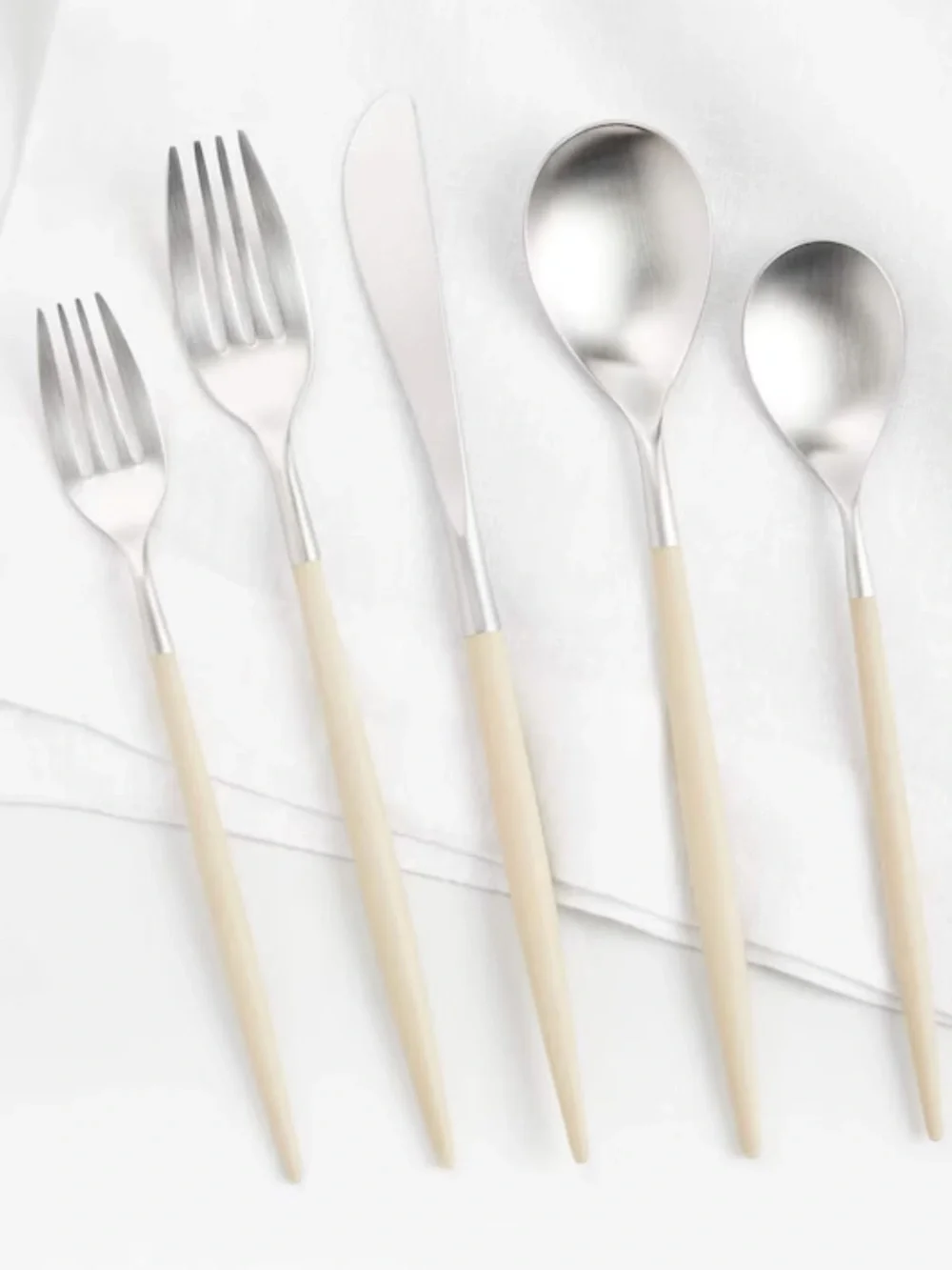 New! Crate&Barrel x Mio Ivory 5-Piece Flatware Place Setting